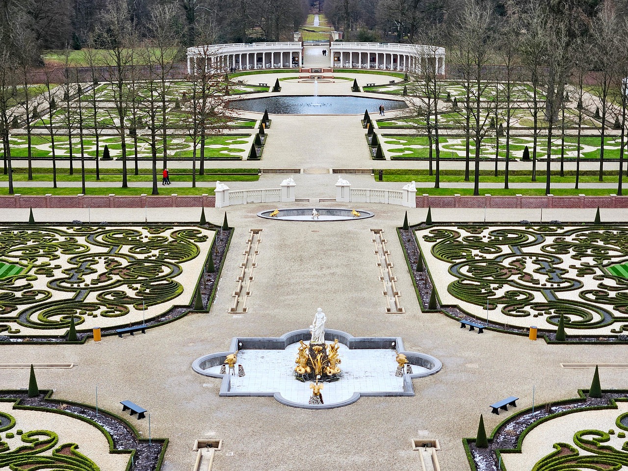 palace, gardens, museum, paleis het loo, borders, classic, loo, apeldoorn, symmetrical gardens, fountains, stately, architecture, estate, historical